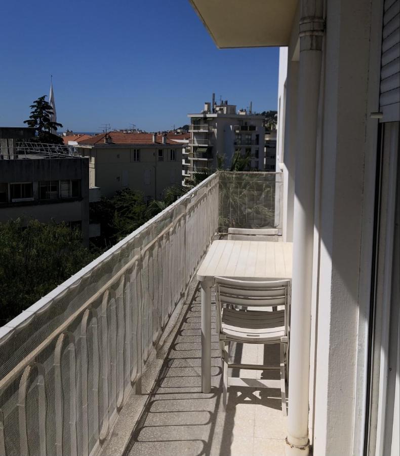 Appartement Spacieux Au Calme A Nisa Exterior foto